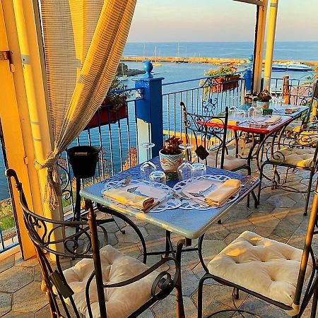 Hotel Isolabella Ventotene Exterior photo