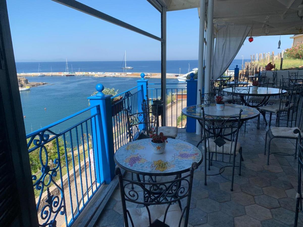 Hotel Isolabella Ventotene Exterior photo