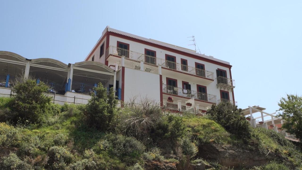 Hotel Isolabella Ventotene Exterior photo