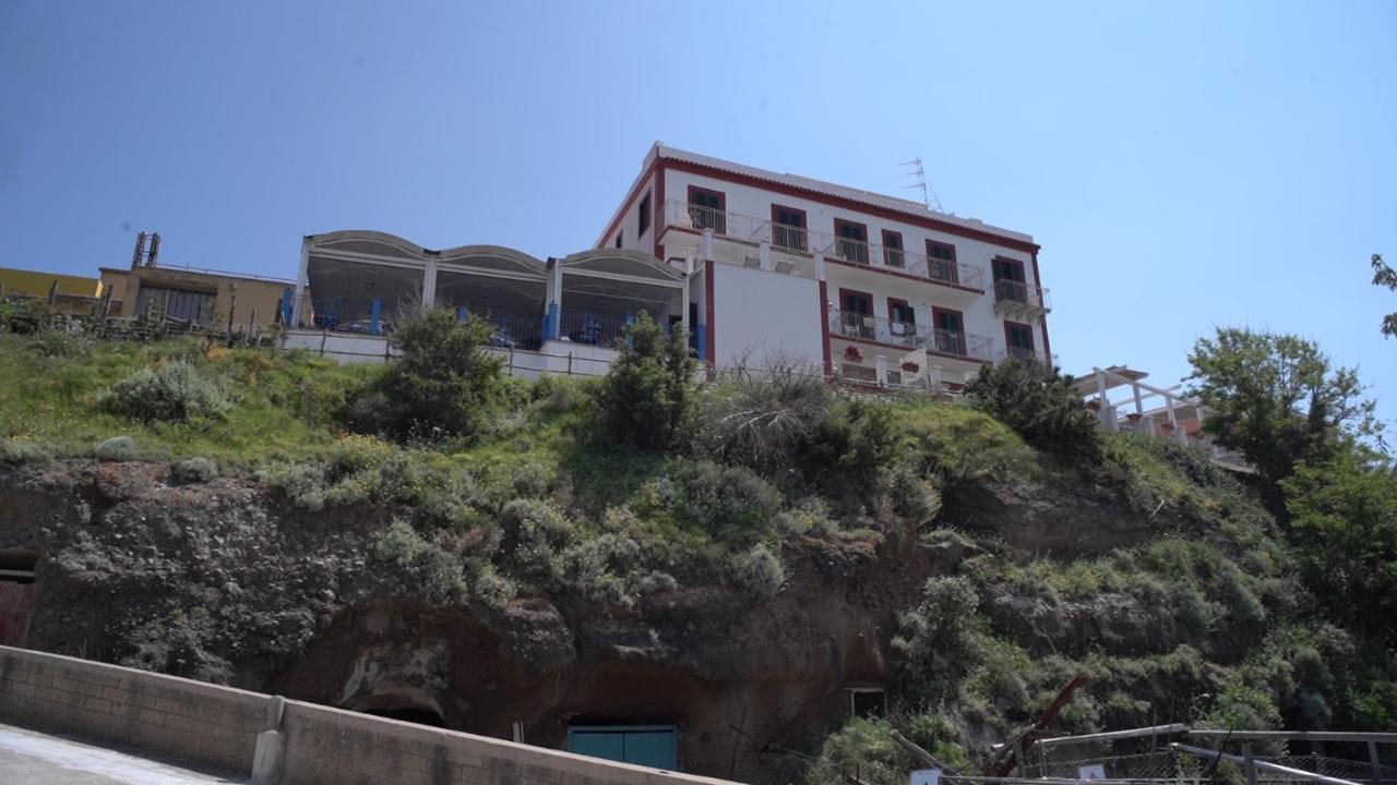 Hotel Isolabella Ventotene Exterior photo